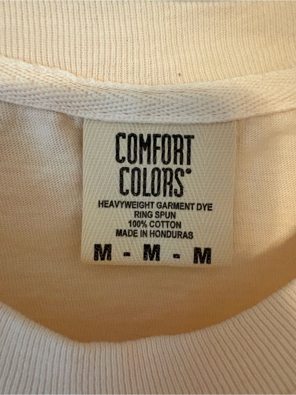 Comfort Colors Cream Tee with Gray 'DOGS BEFORE DUDES' Print - Picture 3 of 4